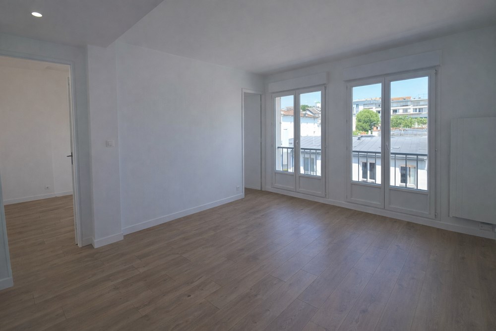 APPARTEMENT T4 - 3 CHAMBRES AVEC DRESSING - PIECE DE VIE AVEC CUISINE US - GARAGE EN OPTION - AUCUNS TRAVAUX - COUP DE COEUR - RARE photo 2