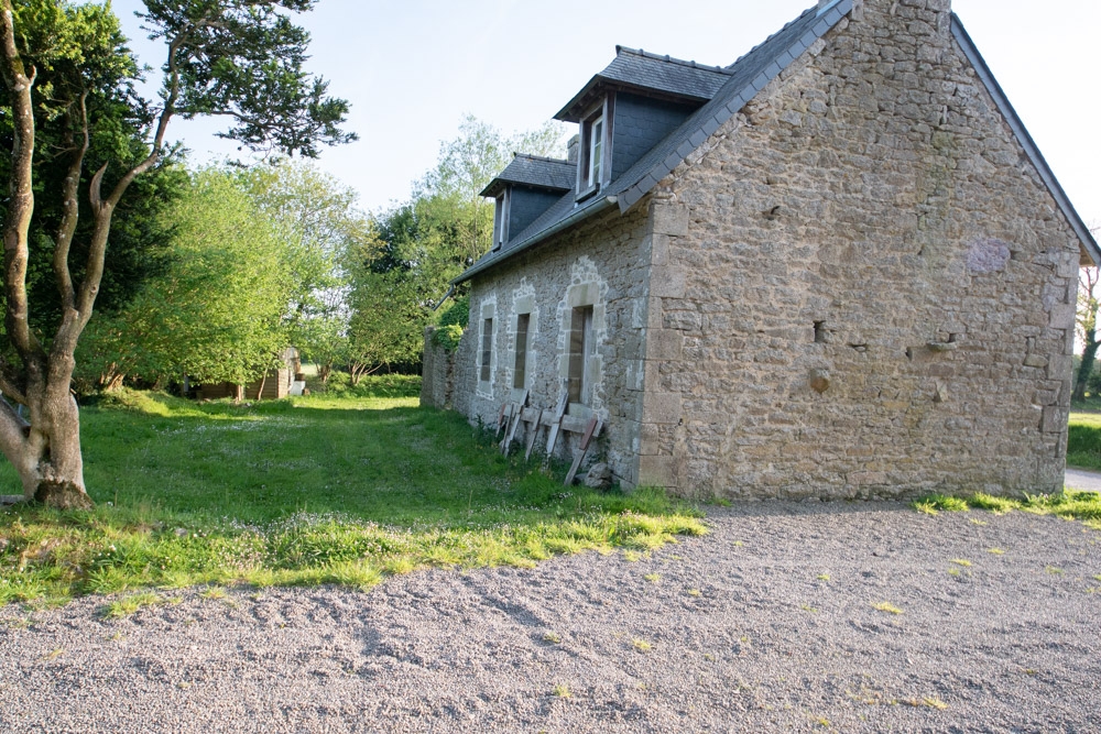 MAISON ET TERRAIN - PLOUGONVEN - COMMUNE DE MORLAIX - EN CAMPAGNE - SECTEUR TRES CALME - VERDOYANT photo 5