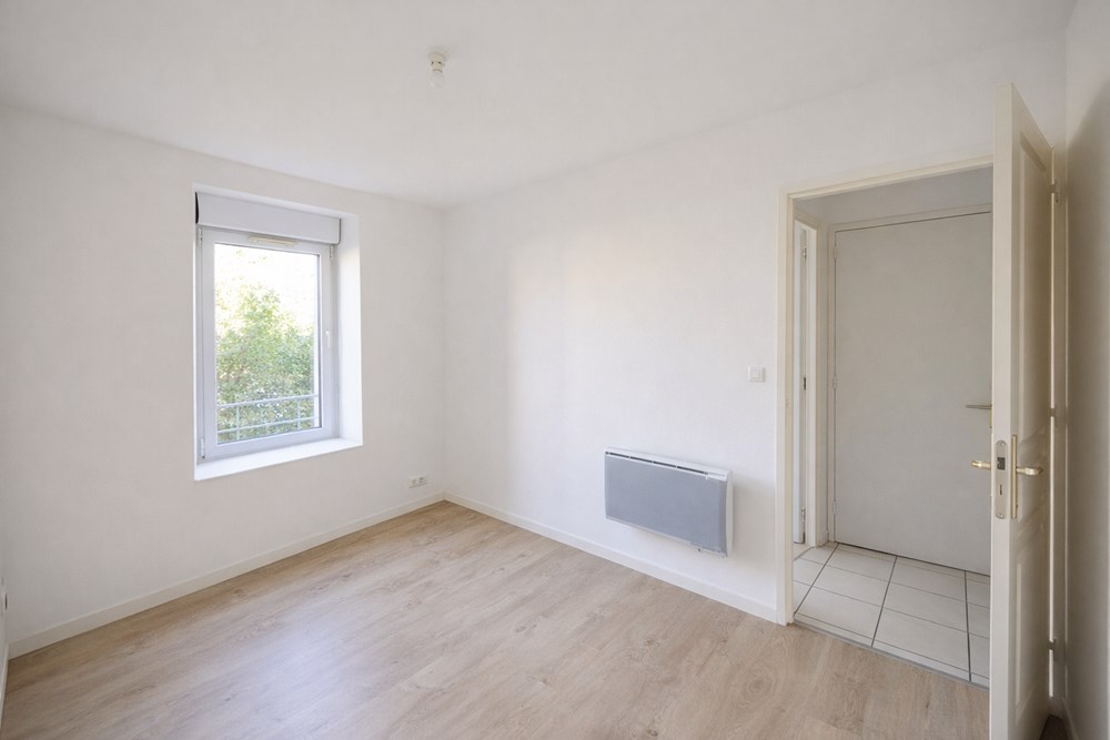 APPARTEMENT DUPLEX T3 55M² - DALLE BETON - 2 CHAMBRES - DERNIER ETAGE - PETITE COPROPRIETE - PAS DE TRAVAUX - CAVE BETONNEE photo 4