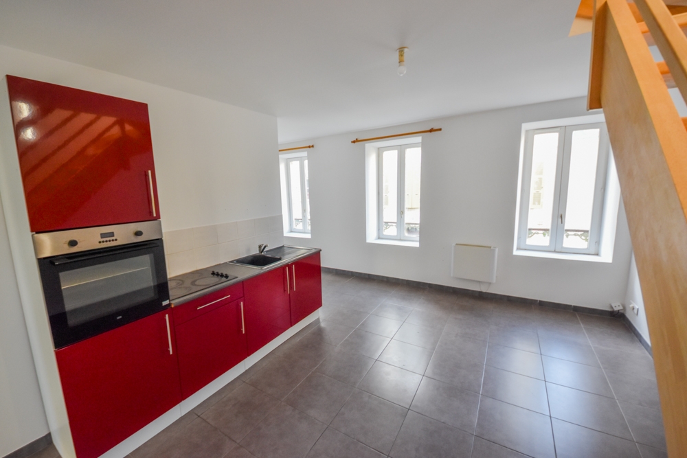 APPARTEMENT DUPLEX T3 55M² - DALLE BETON - 2 CHAMBRES - DERNIER ETAGE - PETITE COPROPRIETE - PAS DE TRAVAUX - CAVE BETONNEE