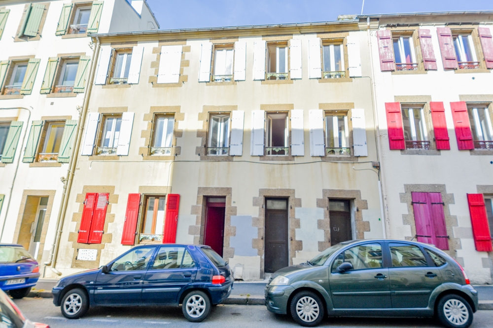 APPARTEMENT T2 44M² - 1 CHAMBRE - DALLE BETON - TERRASSE ET JARDIN - CAVE BETONEE - LOCATAIRE EN PLACE photo 4