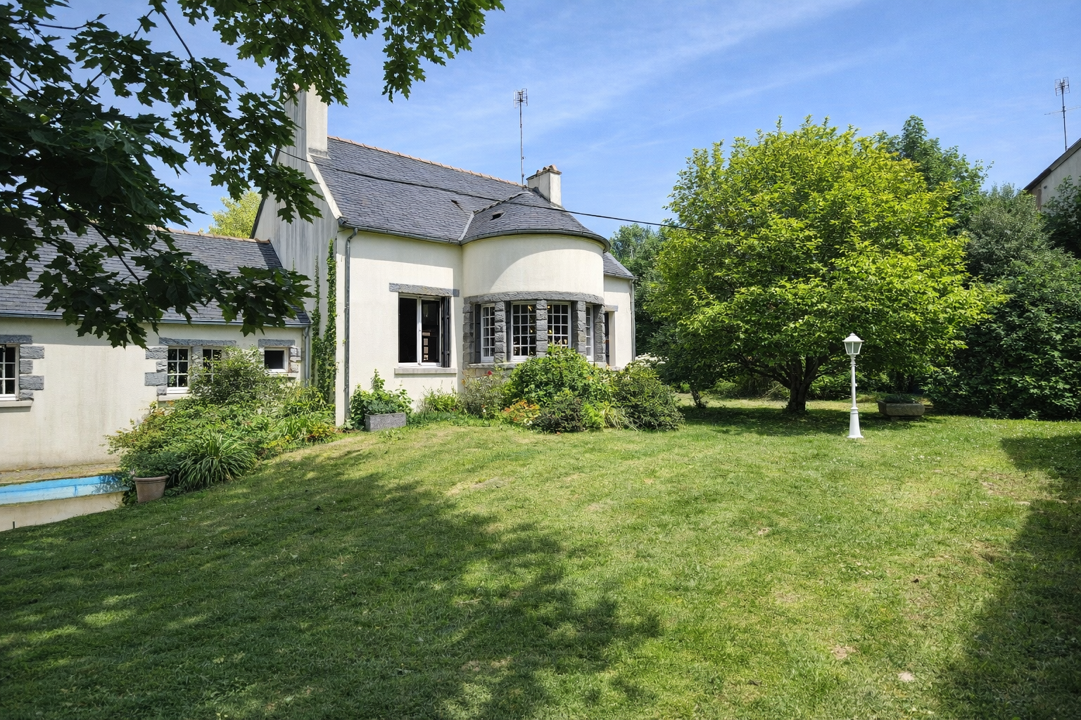 MAISON INDIVIDUELLE T6 162M² DES ANNEES 50 - BEAU POTENTIEL SUR TERRAIN DE 1185M² photo 4