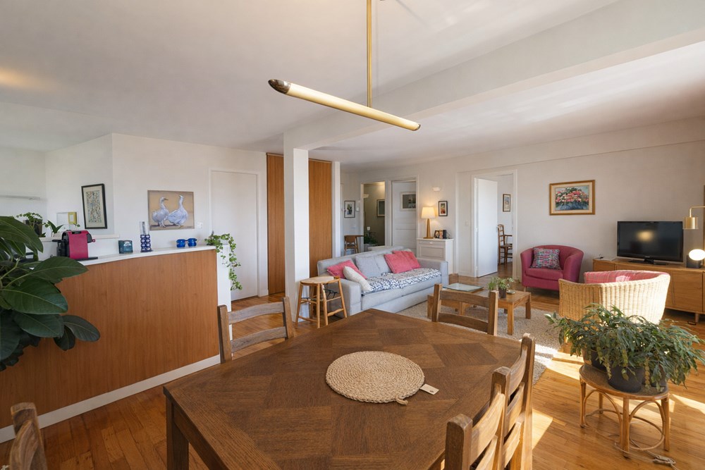 APPARTEMENT T3 AU DERNIER ETAGE SANS TRAVAUX AVEC VUE DEGAGEE AU CALME - LE COUT DE COEUR EST ASSURE - RARE photo 5