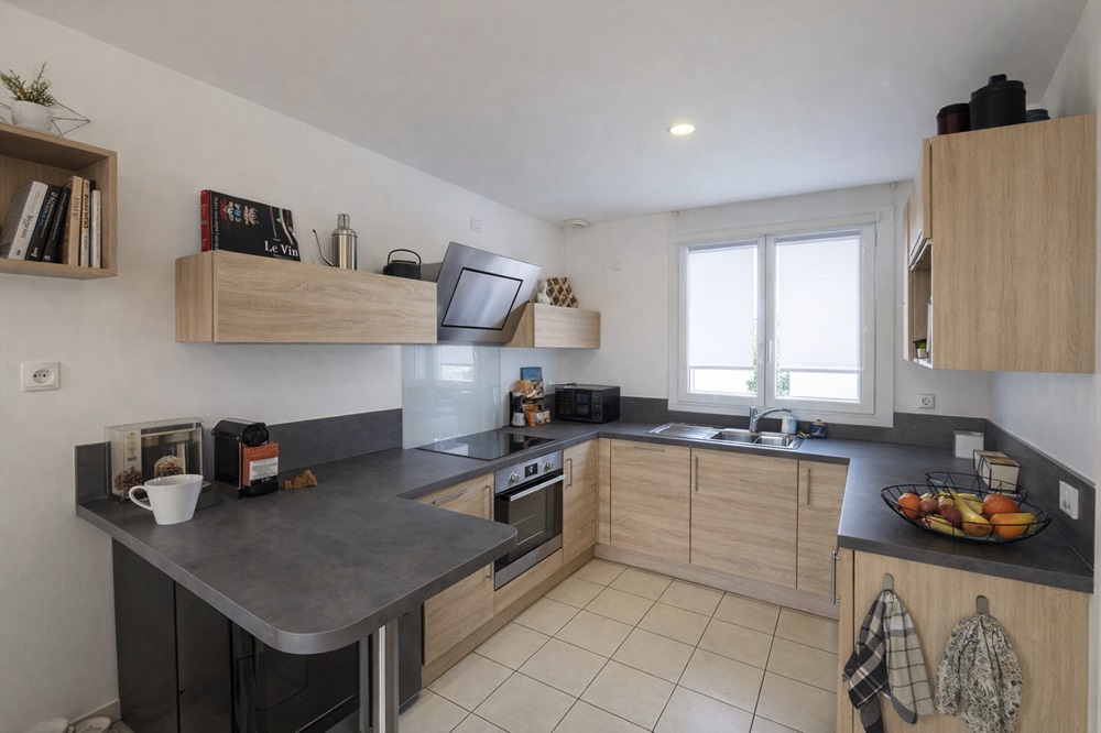 MAISON 105M² - 4 CHAMBRES POSSIBLES - 2018 - PIECE DE VIE 36M² - CALME - PARKING - GRANDES CHAMBRES - POMPES A CHALEUR photo 3