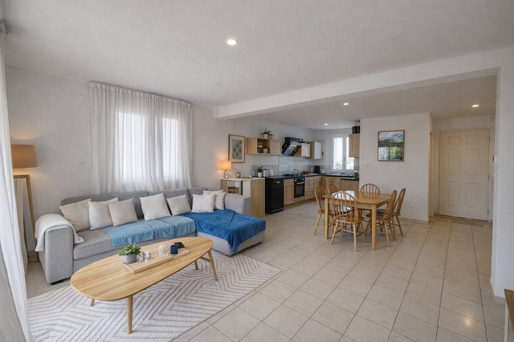 MAISON 105M² - 4 CHAMBRES POSSIBLES - 2018 - PIECE DE VIE 36M² - CALME - PARKING - GRANDES CHAMBRES - POMPES A CHALEUR