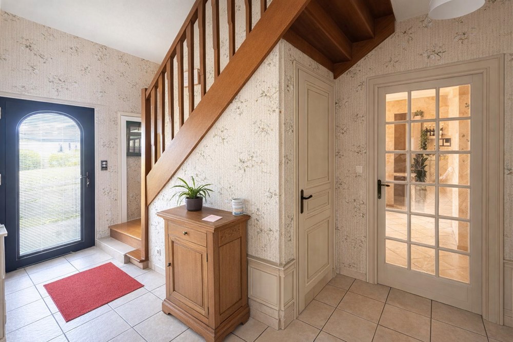 — MAISON — T4 — 3 CHAMBRES POSSIBLE — DPE D — SOUS-SOL COMPLET — TERRAIN ARBORE — PROCHE COMMODITES photo 2