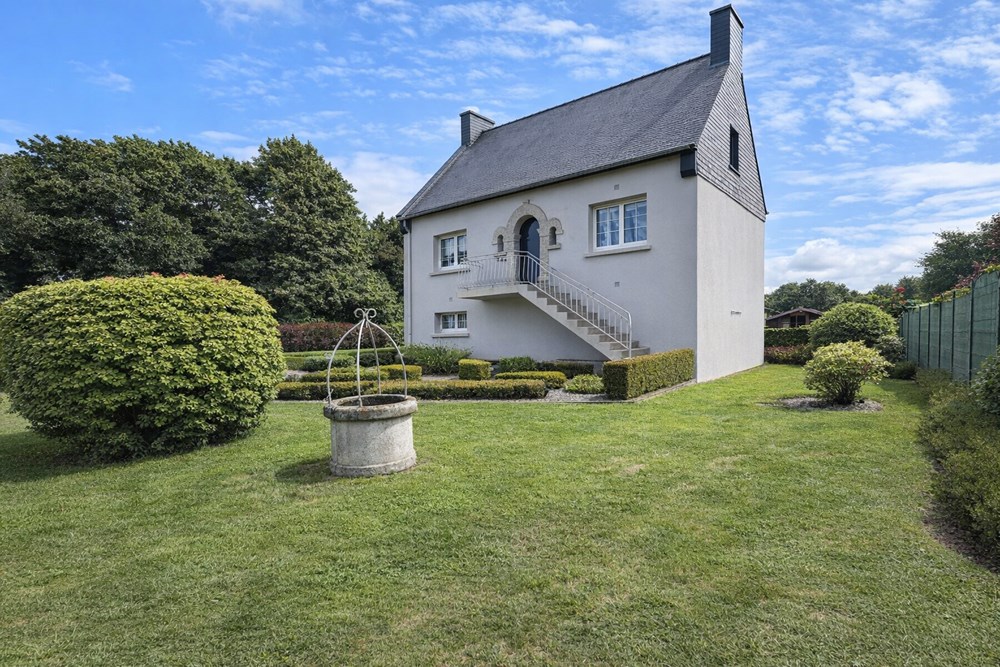— MAISON — T4 — 3 CHAMBRES POSSIBLE — DPE D — SOUS-SOL COMPLET — TERRAIN ARBORE — PROCHE COMMODITES