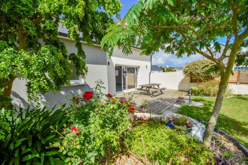 MAISON INDIVIDUELLE DE 2018 T6 128M² - 4 CHAMBRES - TERRAIN CLOS 400M² - BEAU POTENTIEL