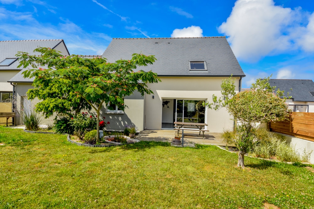 MAISON INDIVIDUELLE DE 2018 T6 128M² - 4 CHAMBRES - TERRAIN CLOS 400M² - BEAU POTENTIEL photo 3