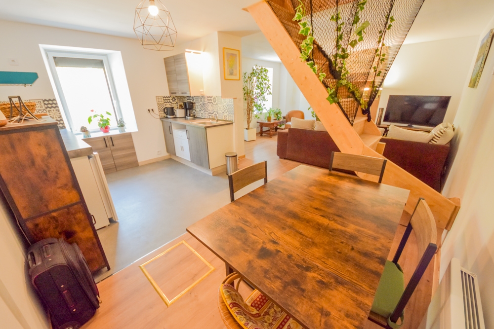 MAISON DE VILLE T4 60M² DE 1930 - 2 CHAMBRES - COMBLES AMENAGEABLES - EXCELLENT RENDEMENT LOCATIF photo 3
