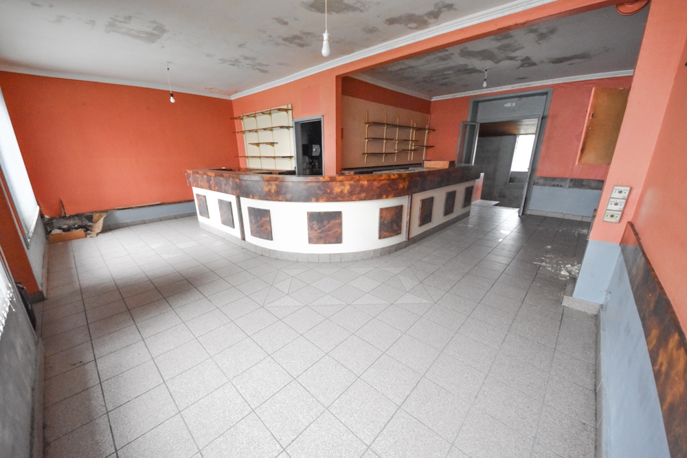 LOCAL A RENOVER OU TRANSFORMER 59M² - MULTIPLES POSSIBILITES - PERMIS DE CONSTRUIRE DEJA ACCEPTE
