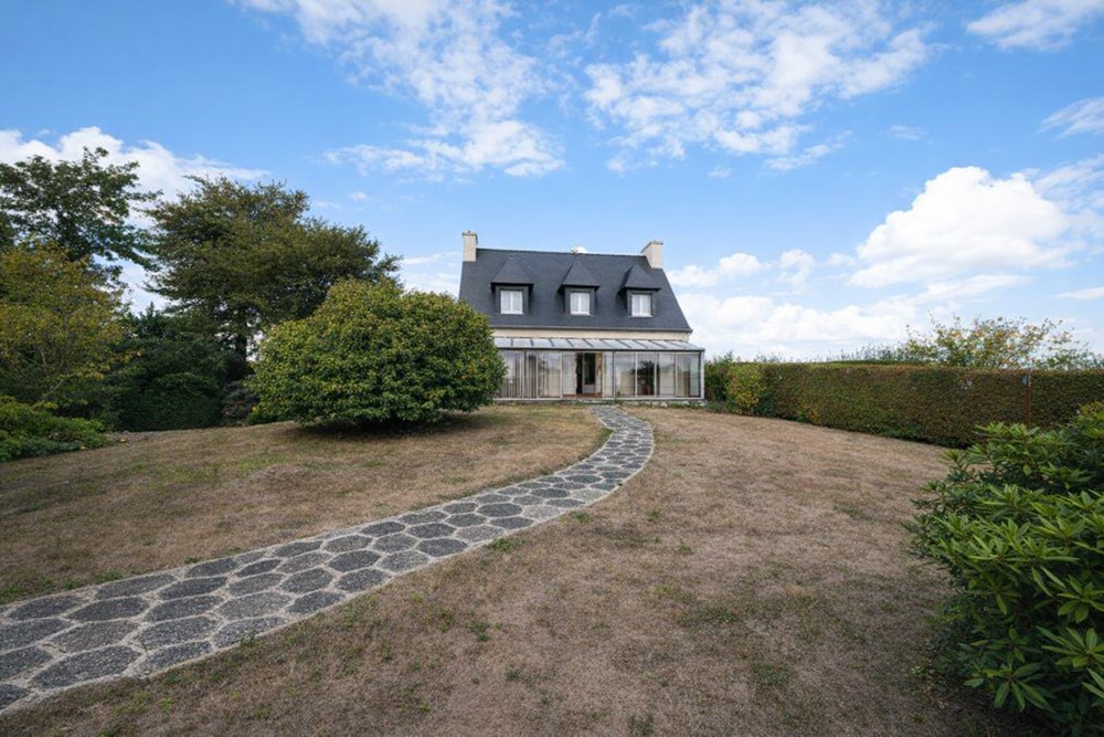 MAISON T7 DE 135M2 HABITABLE + SOUS-SOL DE 90M2 - 6 CHAMBRES -TERRAIN DE PLUS DE 6 000 M² - VERGER POMMES KIWIS - EXCELLENT DPE B photo 2