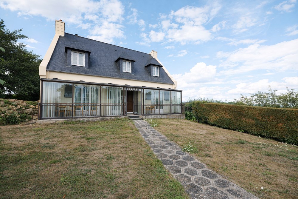 MAISON T7 DE 135M2 HABITABLE + SOUS-SOL DE 90M2 - 6 CHAMBRES -TERRAIN DE PLUS DE 6 000 M² - VERGER POMMES KIWIS - EXCELLENT DPE B