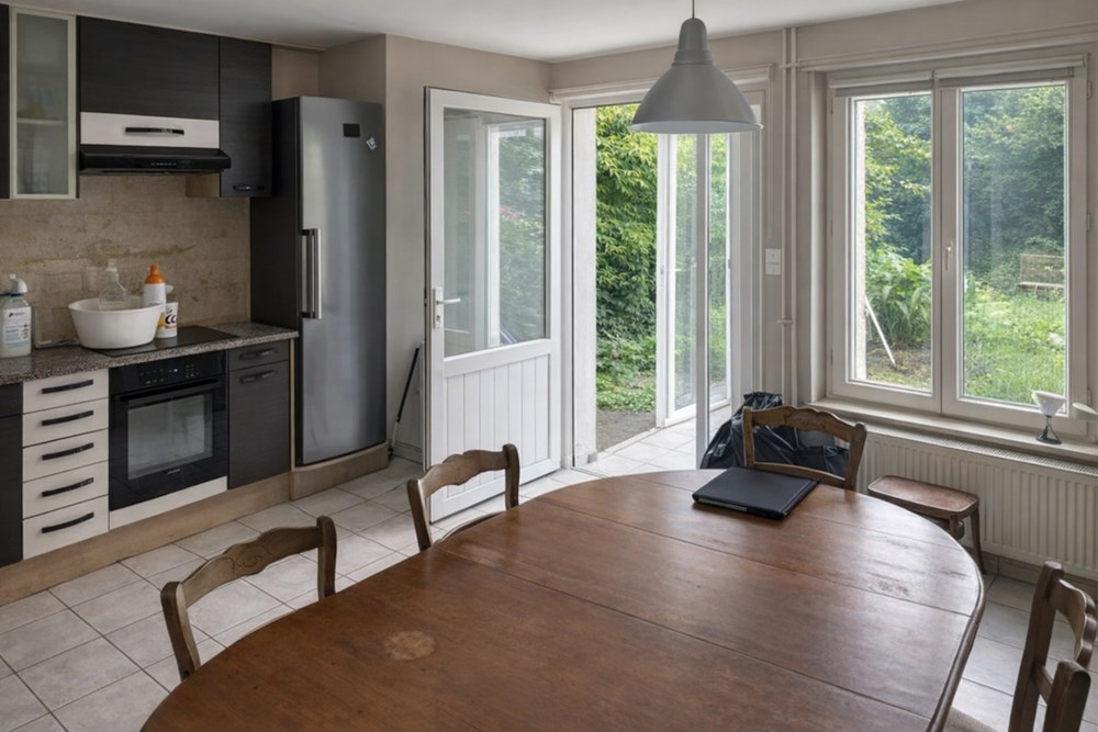 MAISON DE 180M² AVEC HANGAR - PREVOIR RENOVATION - IDEAL INVESTISSEUR OU GRANDE MAISON FAMILIALE photo 2