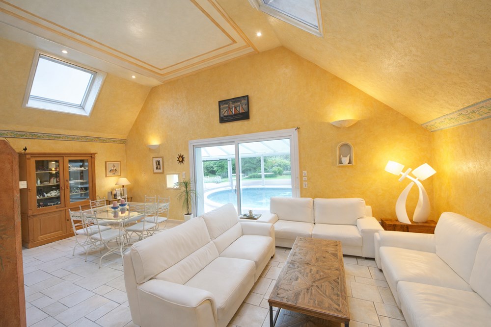 MONTREUIL-SOUS-PéROUSE - MAISON - 250 M2 photo 3