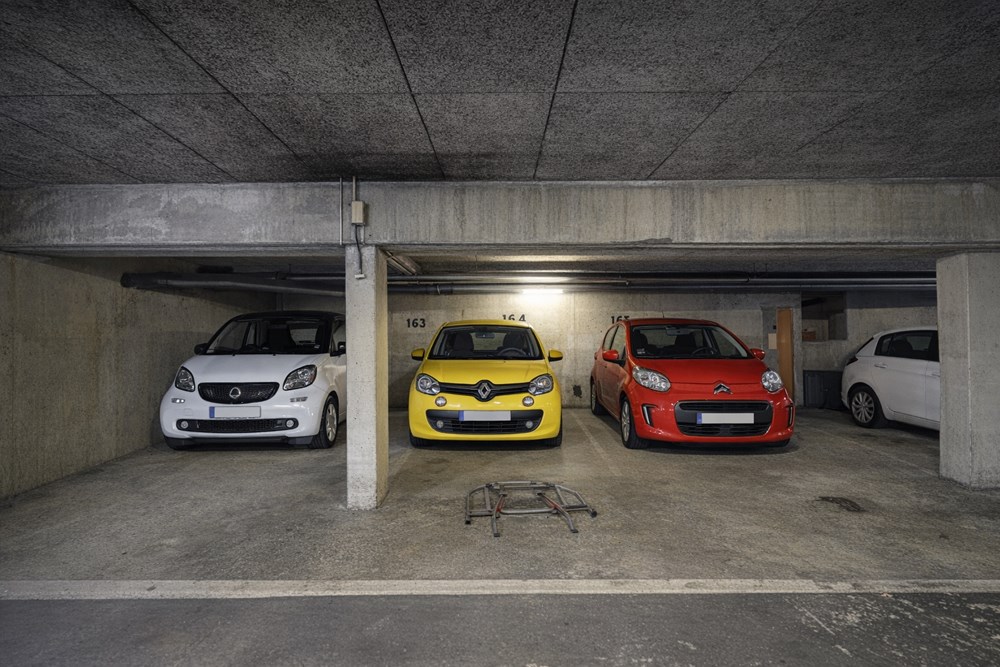 LE PERREUX-SUR-MARNE - GARAGE - 15 M2