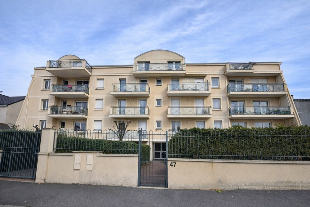 LE PERREUX-SUR-MARNE - GARAGE