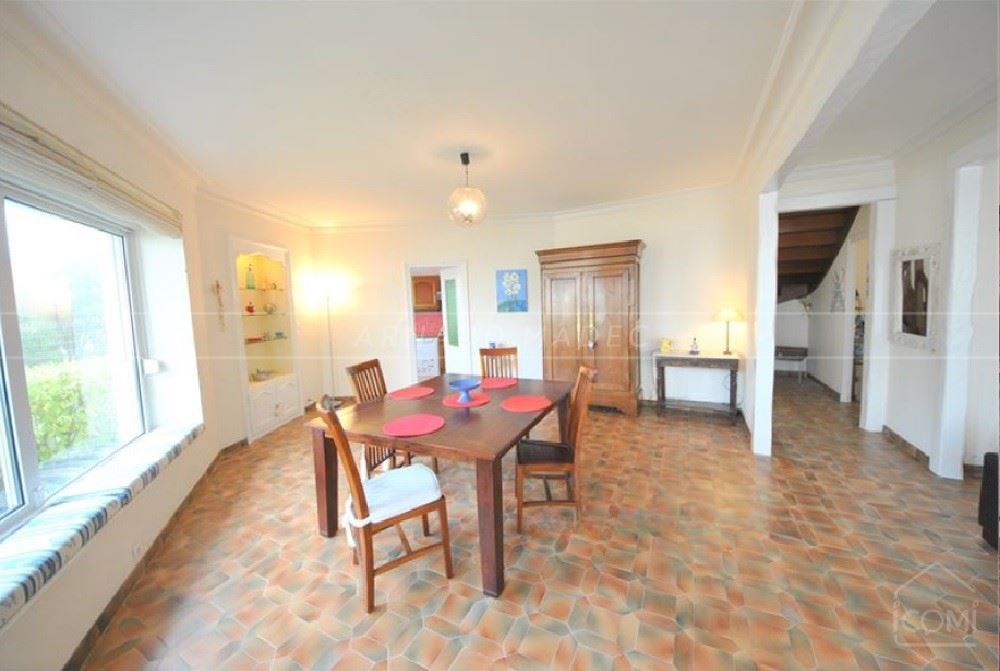 PLOUGONVELIN - MAISON - 250 M2 photo 2