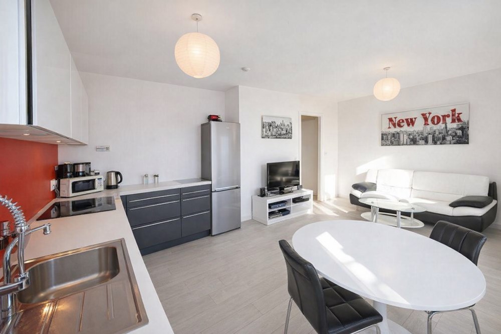 BREST - APPARTEMENT - 50 M2 - 2 PIECES photo 2