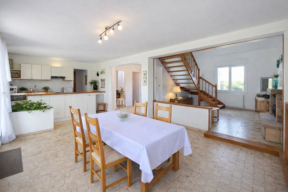 LOCMARIA-PLOUZANé - MAISON - 180 M2