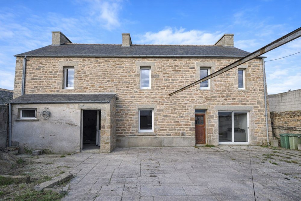 PLOUVIEN - MAISON - 120 M2 photo 5