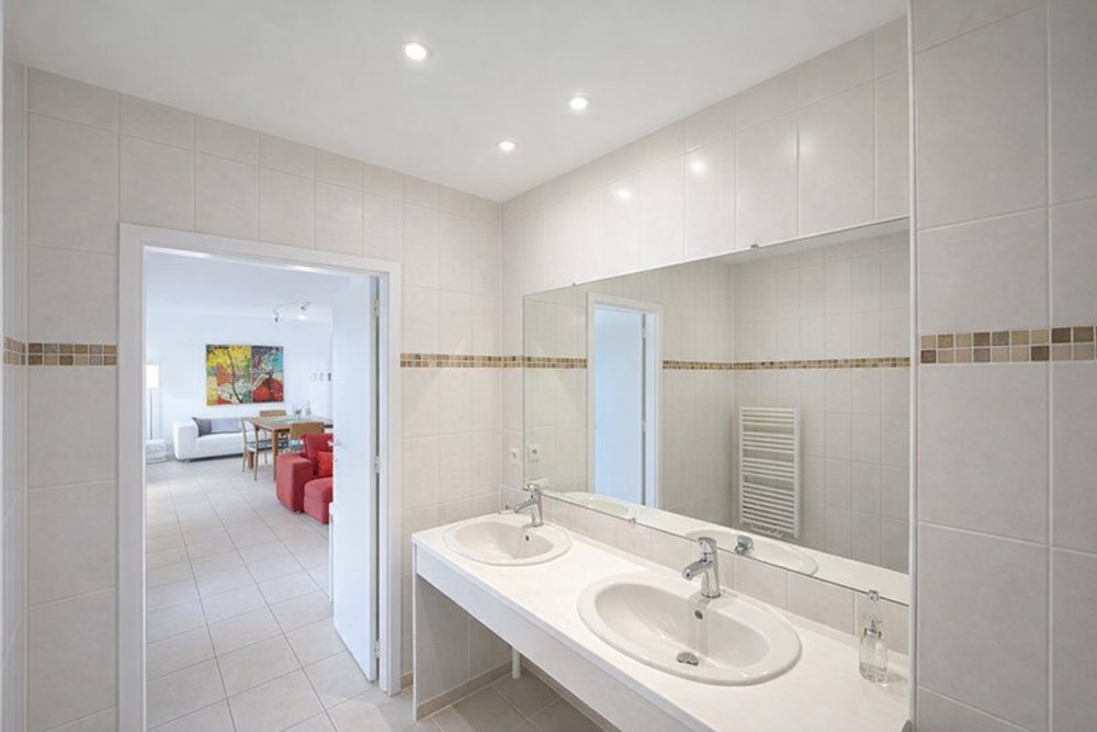 GUIPAVAS - APPARTEMENT - 100 M2 - 4 PIECES photo 5
