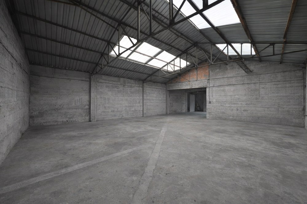 CROZON - LOCAL - 130 M2