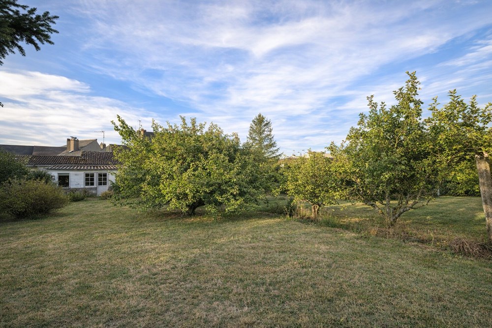 CROZON - LOCAL - 130 M2 photo 3