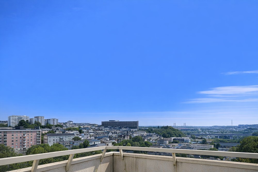 BREST - APPARTEMENT - 100 M2