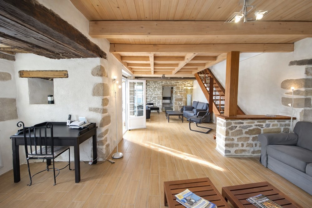 PLOUVORN - MAISON - 300 M2