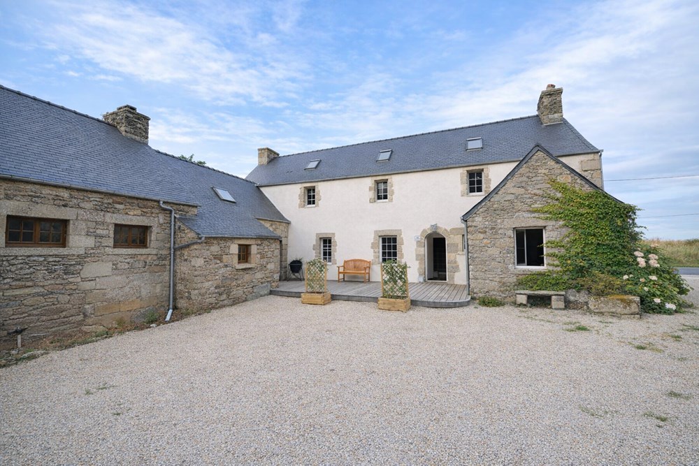 PLOUVORN - MAISON - 300 M2 photo 5