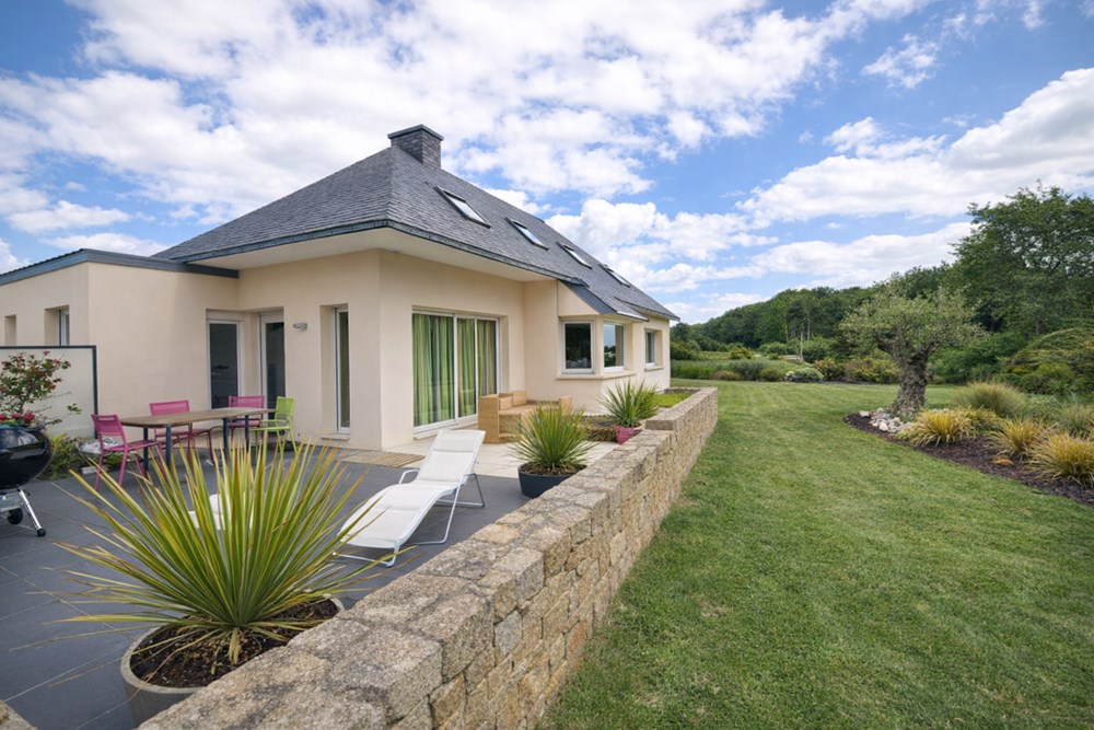 GOUESNOU - MAISON - 180 M2 - 7 PIECES