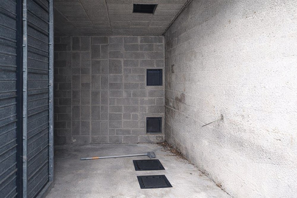 BREST - GARAGE - 15 M2 photo 2