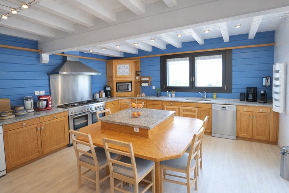 SAINT-ARMEL - MAISON - 250 M2 photo 3