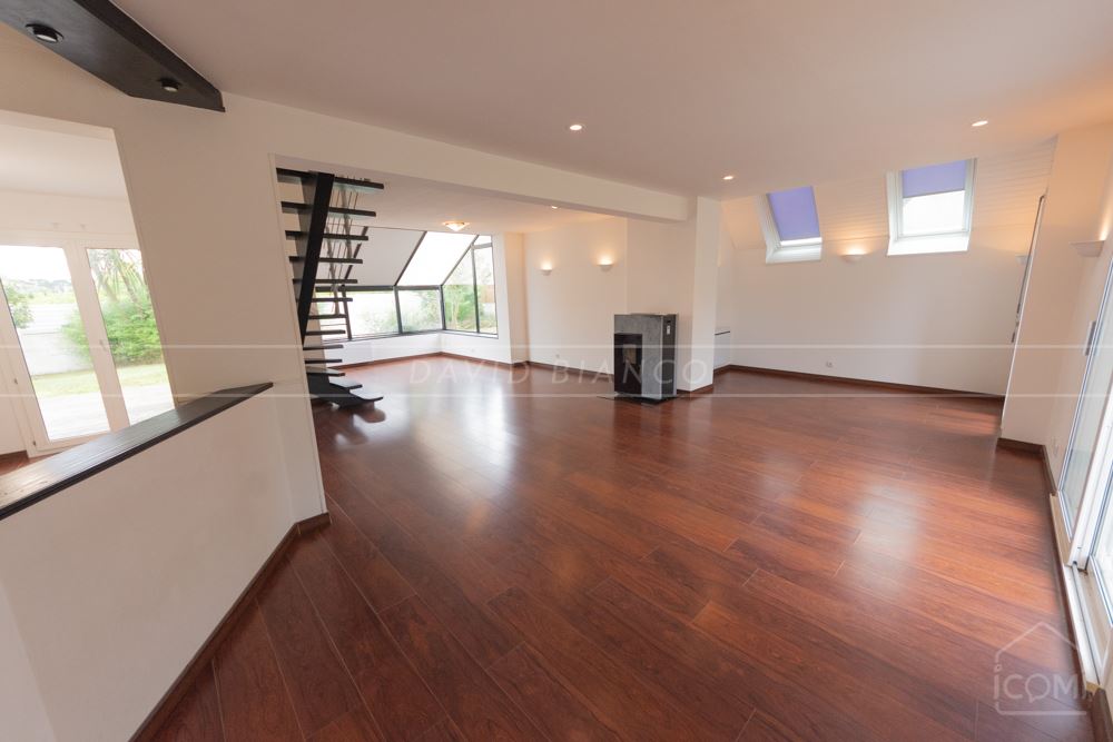 MAISON INDIVIDUELLE DE 1991 T7 150M² EN IMPASSE SUR TERRAIN CLOS DE 600M² PROCHE DE LA PLAGE