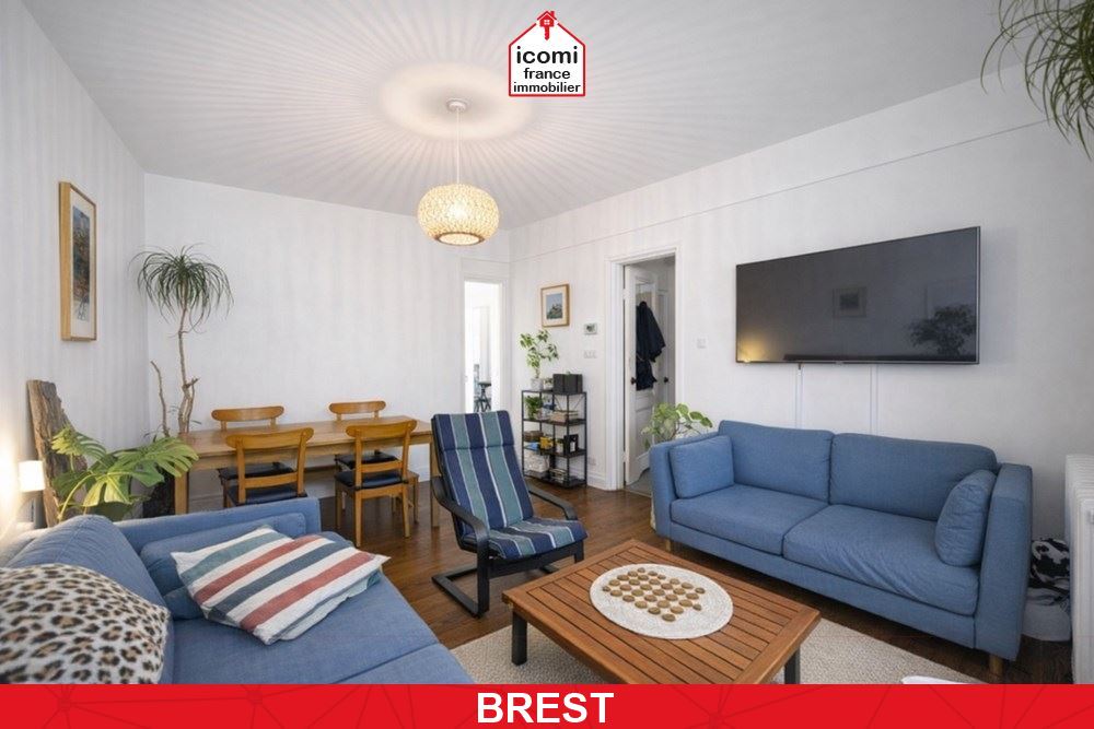 FINISTERE - BREST (29200) - A VENDRE - APPARTEMENT - RUE DE LA REPUBLIQUE - T3 - 2 CHAMBRES - IDEALEMENT SITUE - 1ER ETAGE - CAVE.