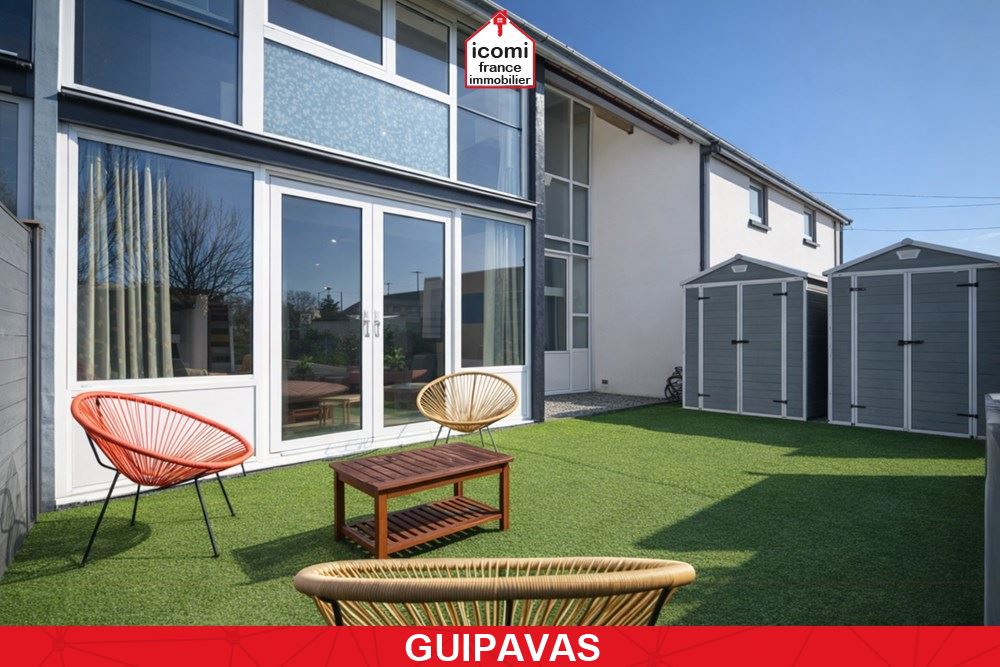 FINISTERE - GUIPAVAS (29490) - A VENDRE - MAISON - T4 - 3 CHAMBRES - AUCUNS TRAVAUX - DPE C - MODERNE - PIECE DE VIE DE 65M² - IDEALEMENT SITUE - 2 PLACES DE PARKING 