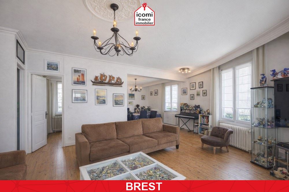 FINISTERE - BREST (29200) - A VENDRE - MAISON DE CHARME DES ANNEES 30 DE 150 M² AVEC JARDIN CLOS ET GARAGE - 4 CHAMBRES - RENOVATION DE 2019  - VUE MER - RARE