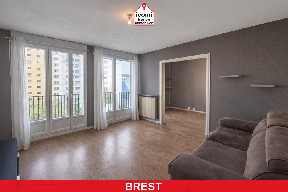 FINISTERE - BREST (29200) - A VENDRE - APPARTEMENT - T3 - 2 CHAMBRES - ETAGE INTERMEDIAIRE - ASCENSEUR - BALCON - CHAUFFAGE URBAIN - GARAGE EN OPTION. 