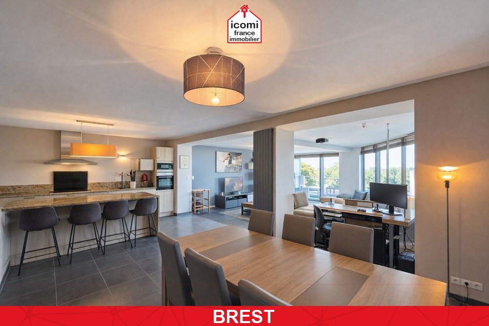 FINISTERE - BREST (29200) - A VENDRE - MAISON DE 150 M² AVEC EXTENSION CONTEMPORAINE - ESPACE DE VIE +60 M² - 3/4 CHAMBRES - JARDIN CLOS - VUE MER - COUP DE COEUR - RARE